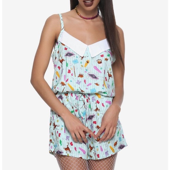 Warner Bros. Pants - Harry Potter woman’s honeyduke multi printed romper